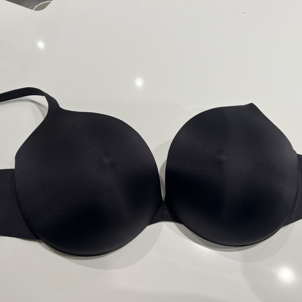 RARE SKIMS SOLD OUT NIPPLE BRA 38 DDD NEW